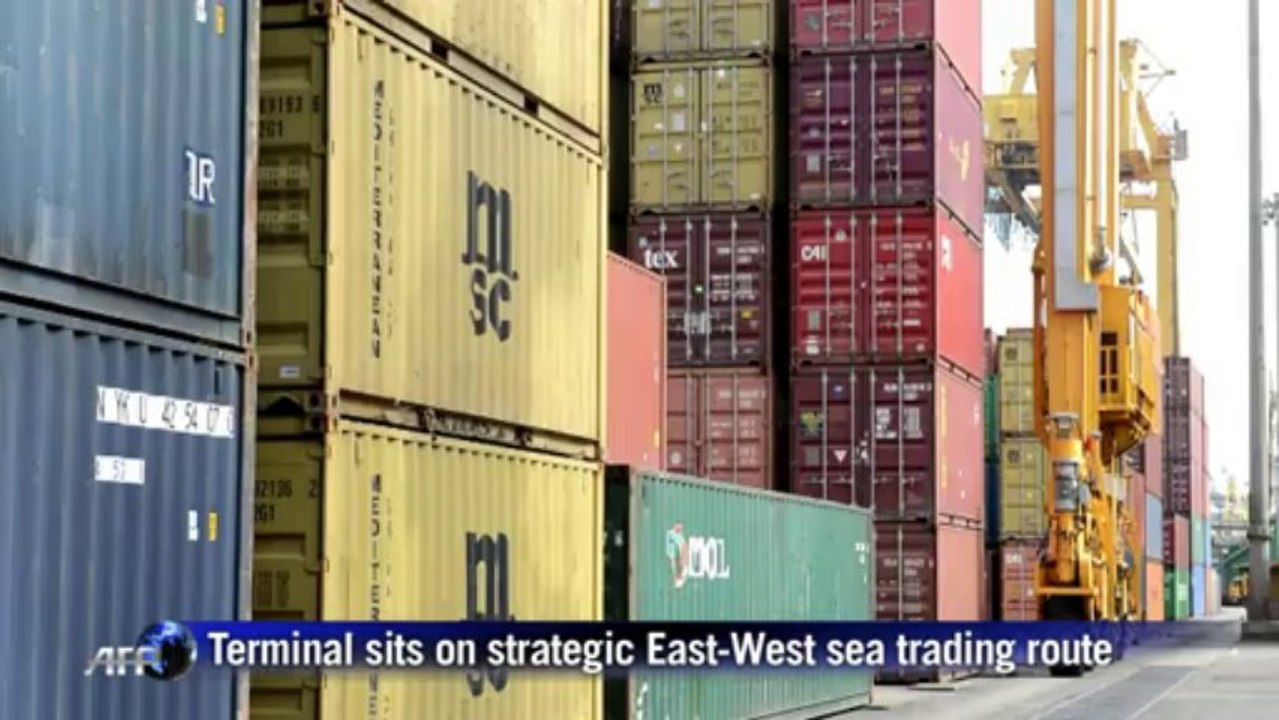 Sri Lanka opens Chinese-built 'mega port'