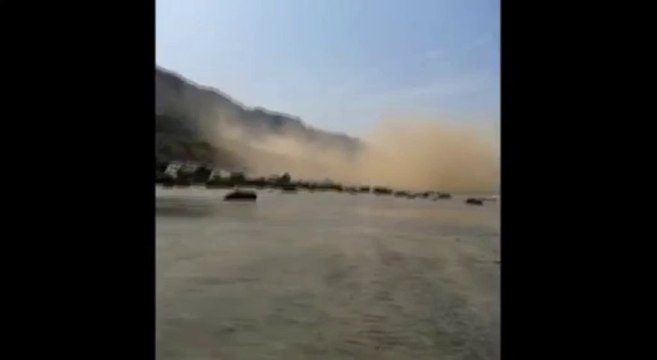 Éboulements en Seine-Maritime: 30.000 tonnes de pierres se détachent d'une falaise