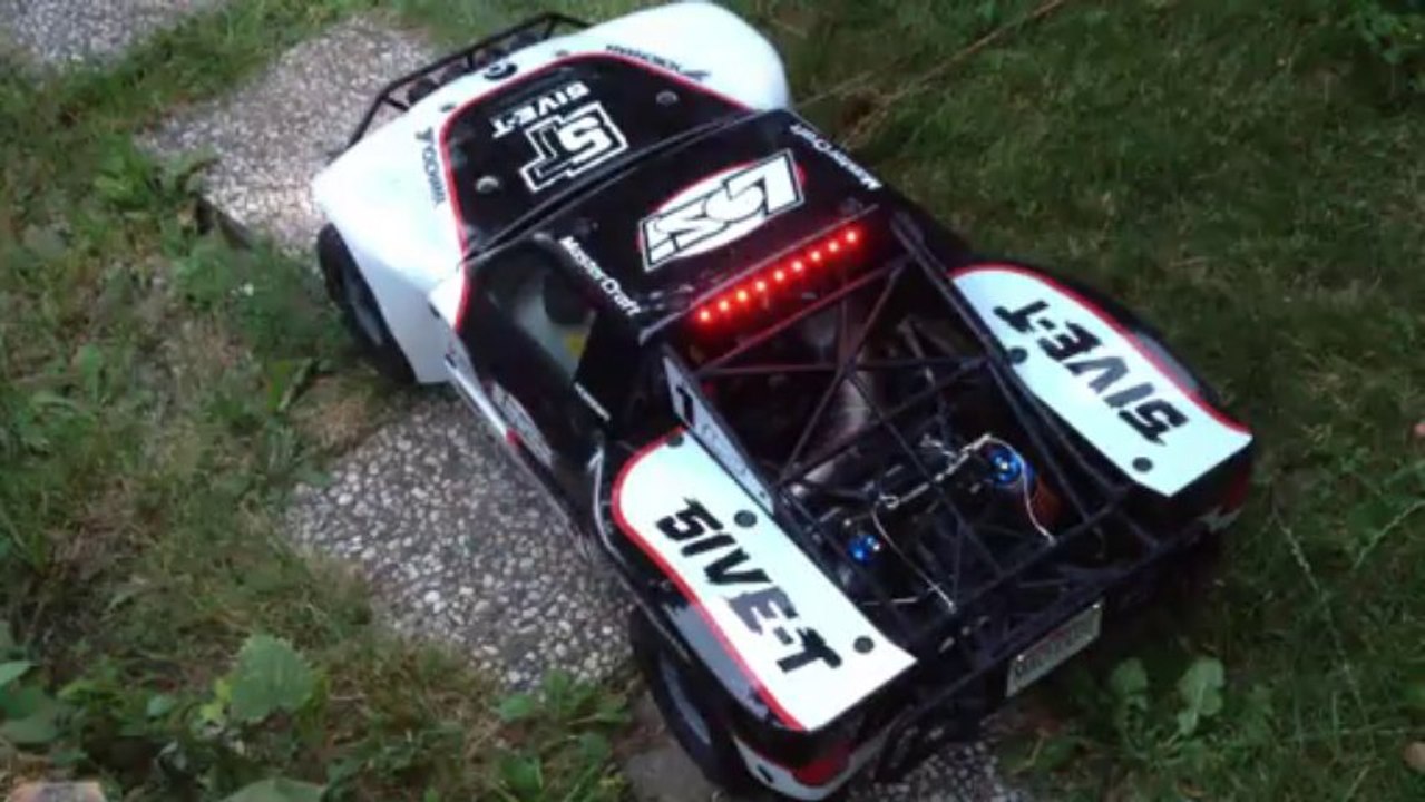 Losi 5IVE-T, démarrage électrique depuis la télécommande