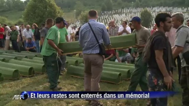 Les musulmans de Bosnie commémorent le massacre de Srebrenica