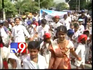 Students skating for Samaikyandhra