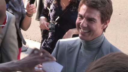 Tom Cruise and Co-Stars Mingled With Fans At The "Oblivion" Premiere
