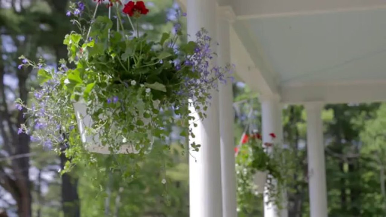 Bridgton Maine B&B Hotel on Highland Lake - Noble House Inn