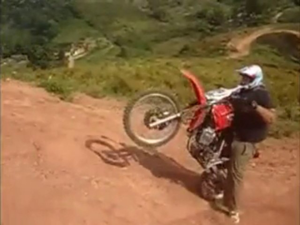 Joli fail en moto-cross! - Vidéo Dailymotion