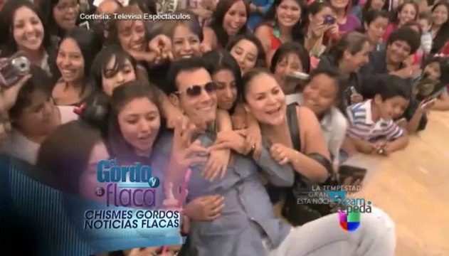 David Zepeda @davidzepeda1 se dejó consentir por sus fans en su segunda firma de autógrafos