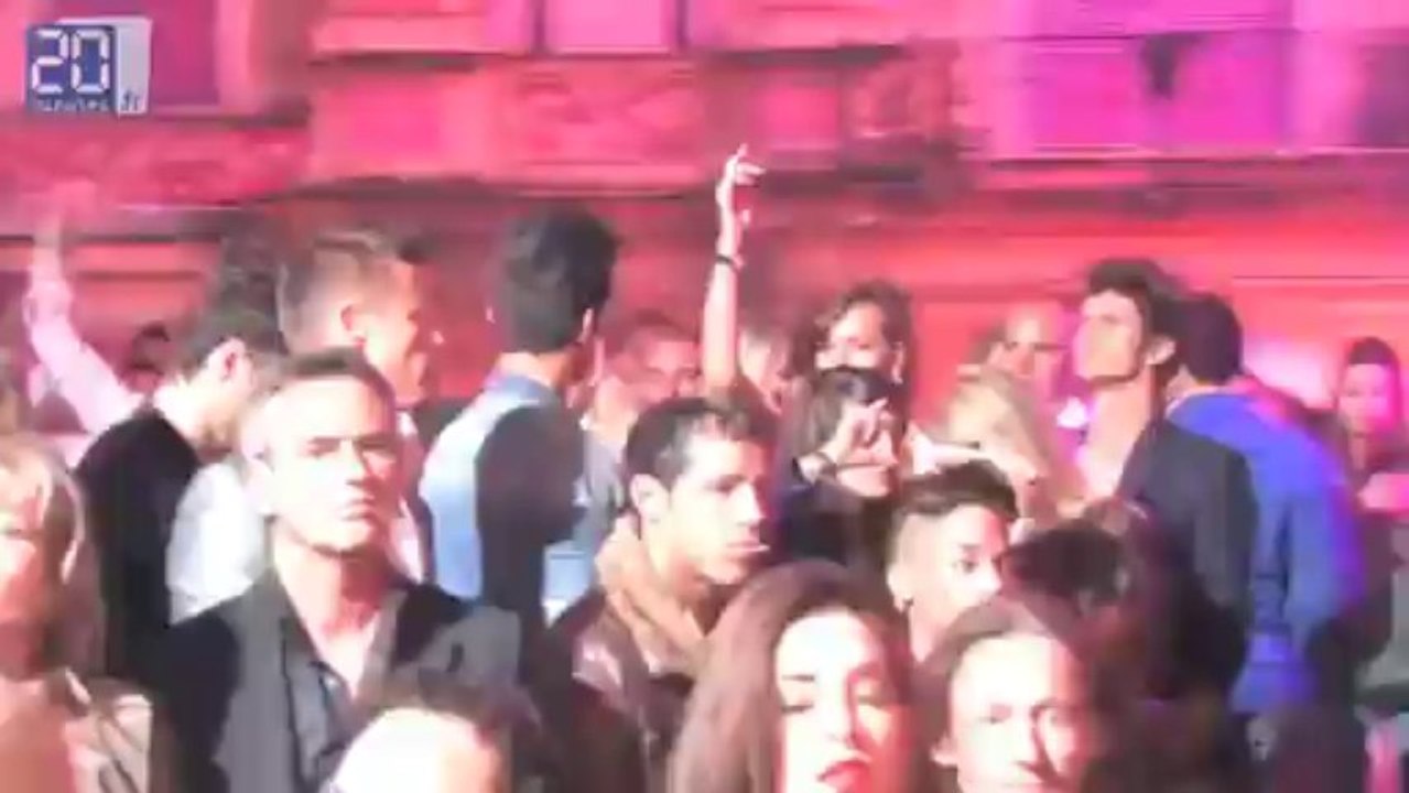 David Guetta aux platines pour la soirée «Fuck me I'm famous» au Gotha à Cannes