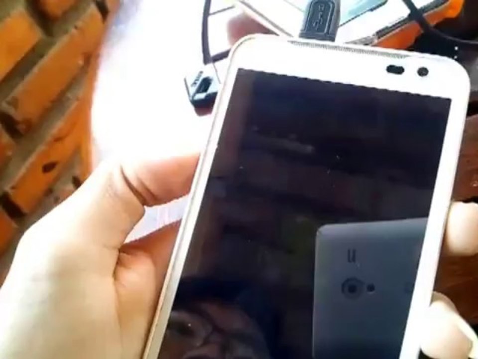 Sky a830 - Clip hướng dẫn khắc phục lỗi treo logo của Sky A830. (up rom cũng tương tự nhé!)