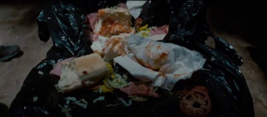 L'AUBE ROUGE Extrait Fast-food VF