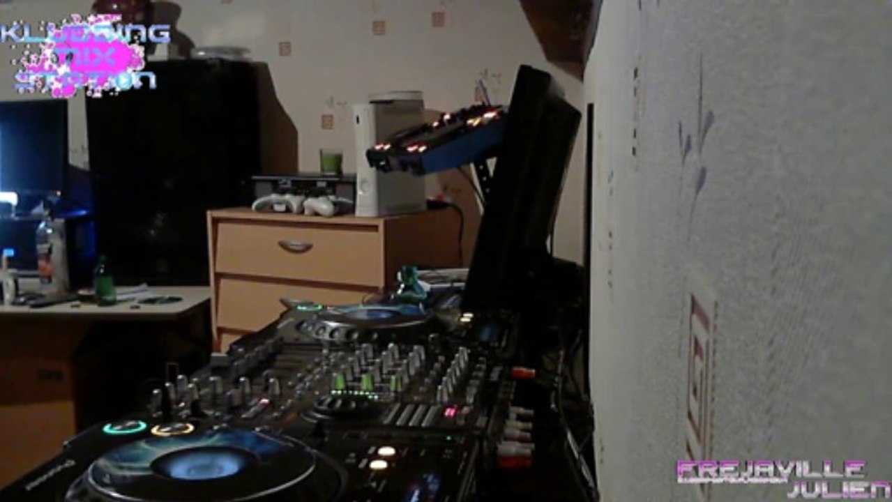 [Replay en Live Video] Frejaville Julien Mixx @t Klubbing Mix Station,le 9 Aout 2013