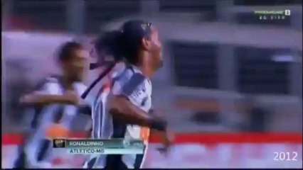 Ronaldinho offre une merveille de coup-franc !  Atlético MG 1:1 Botafogo
