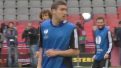 Barca walczy o Davida Luiza