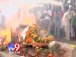 Tv9 Gujarat - Teary farewell to Jawan Premnath killed by Pakistani along LOC