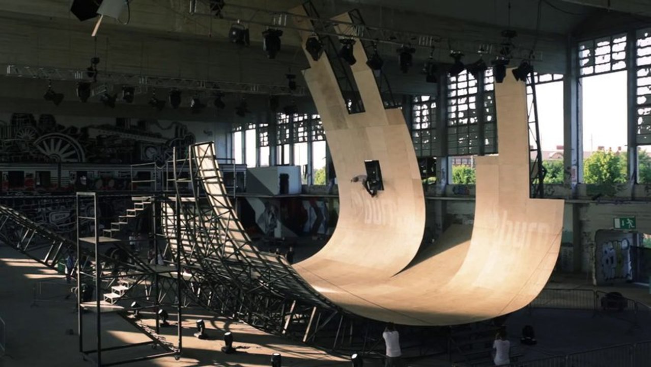 burn Yard Live - Skate Edit feat. Rune Glifberg