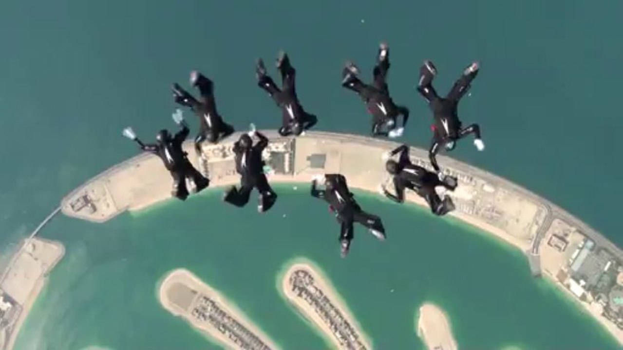 PARACHUTISME - CHAMPIONNATS DU MONDE DUBAI 2012 : VR8 "saut 8"