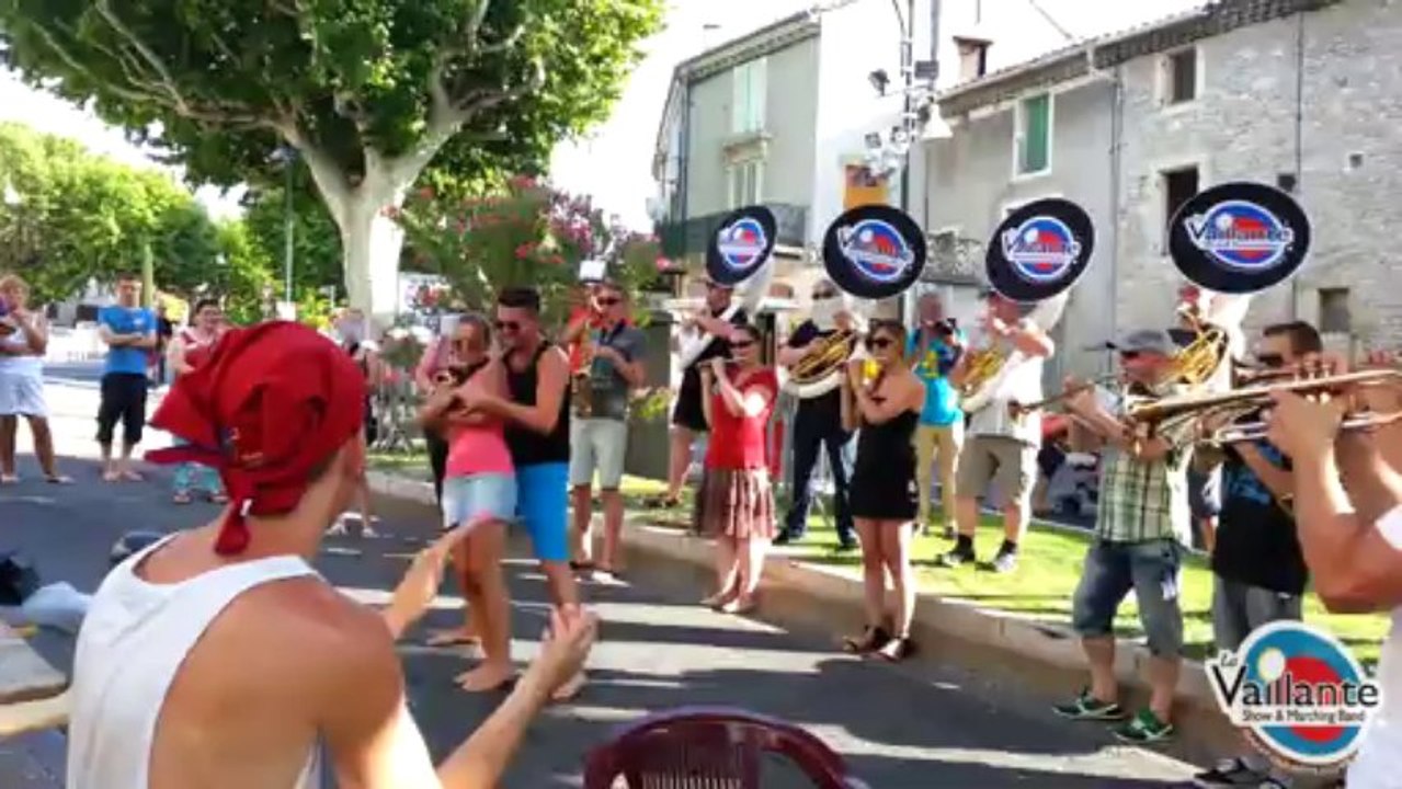 La Vaillante - Corso de la Lavande de Valréas - Vidéo 1