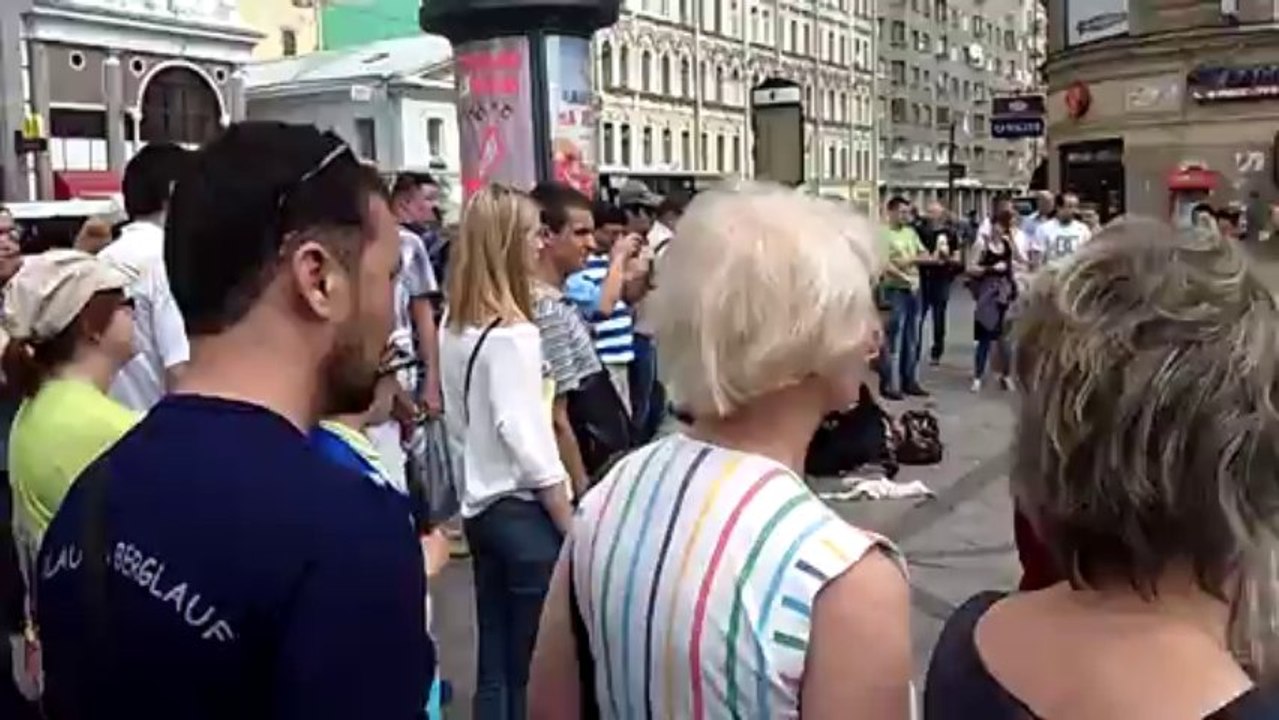 Индейцы на Васильевском острове