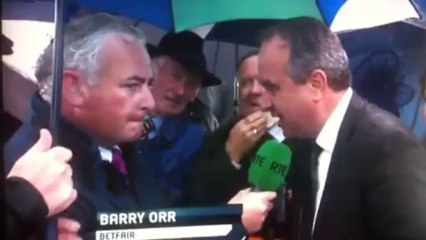 He wipes his face with a 50 euro bill!