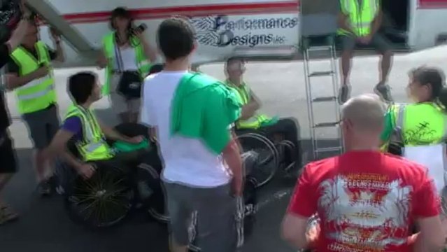 PARACHUTISME - STAGE PARACHUTISME ET HANDICAP : Apprentissage théorique sortie d'avion