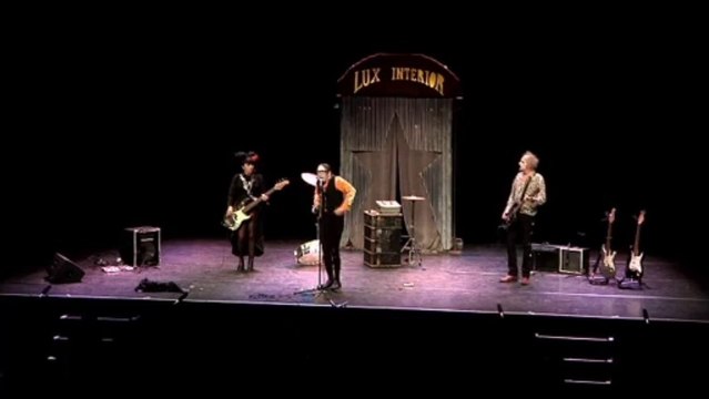 lux interior , clowns not dead ( Show case, avril 2013, Thoune, bourse ATP, Suisse)