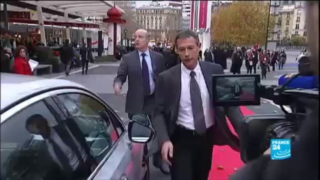 Alain Juppé se donne 15 jours pour résoudre la crise à l'UMP