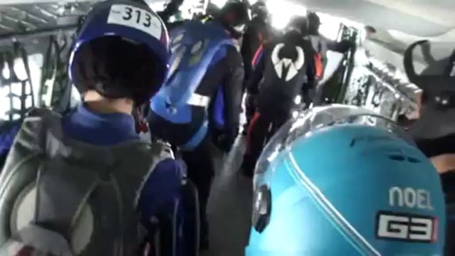 PARACHUTISME - CHAMPIONNATS DE FRANCE VICHY 2013 - VR4 « Invidia Maubeuge Saut2»- 9aout13