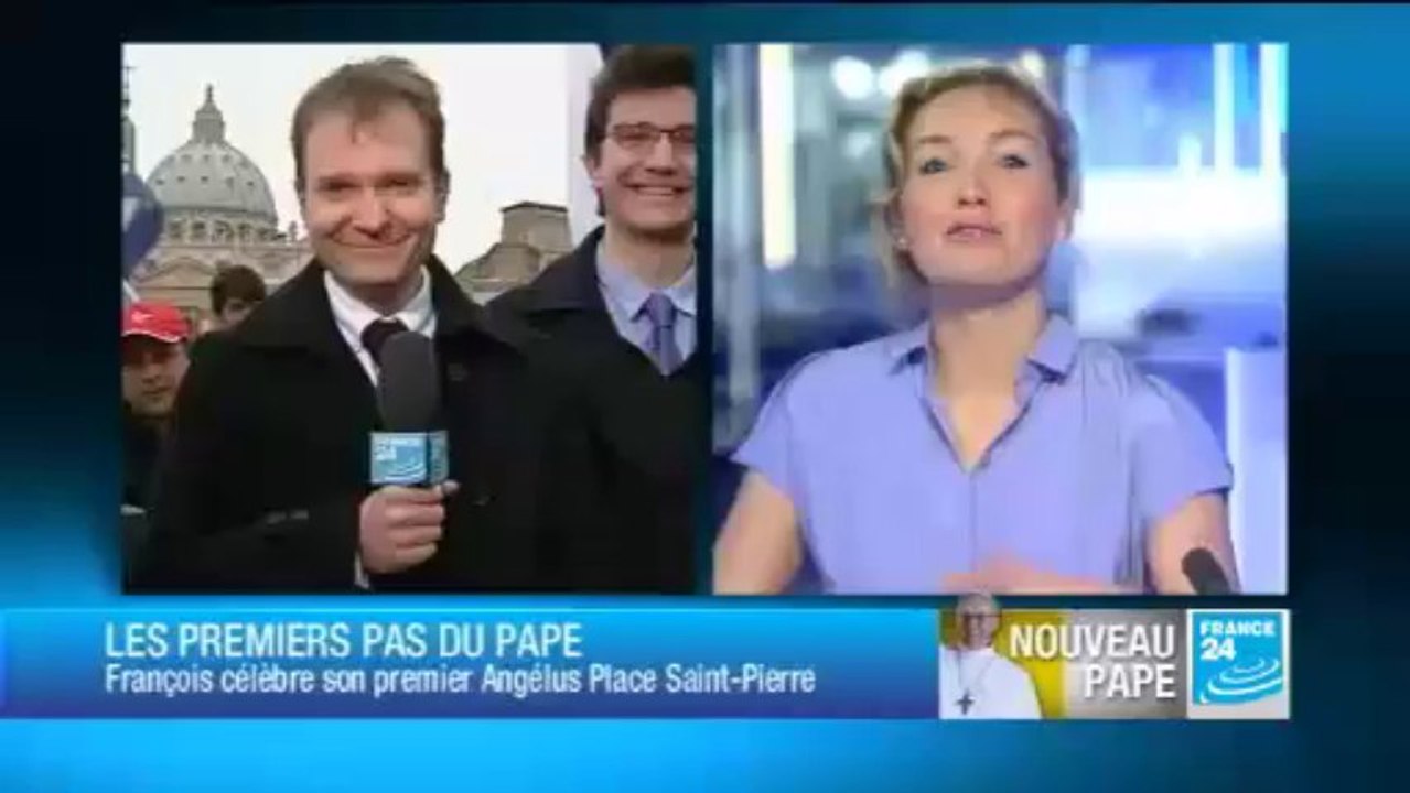 Le pape François acclamé par 150 000 fidèles pour son premier Angélus