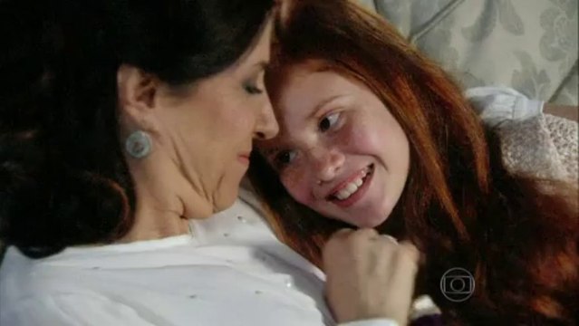 Nicole pede perdão à Lídia