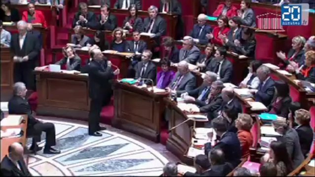 Passation de pouvoir entre Jérome Cahuzac et Bernard Cazeneuve