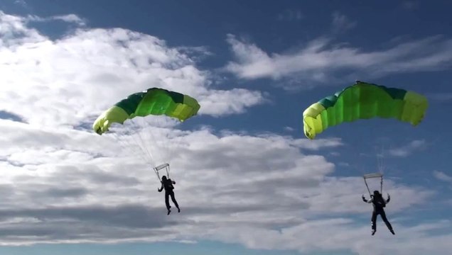 PARACHUTISME - CHAMPIONNATS DE FRANCE VICHY 2013 - VC2 « Besançon 2 Saut1»- 8aout13