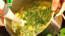 Przepis - Zupa krem z zielonego groszku z miętą