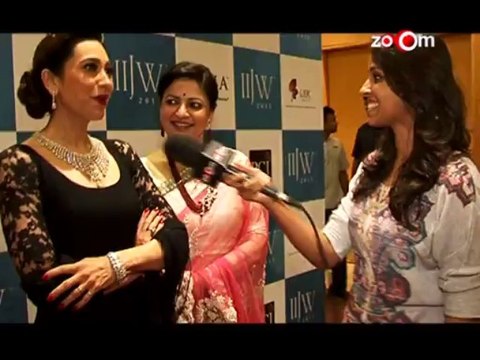 Krrish 3 actress Kangana Ranaut with Vidyut Jamwal, Sonal Chauhan, Karisma Kapoor, Sharmila Tagore, Ila Arun at IIJW