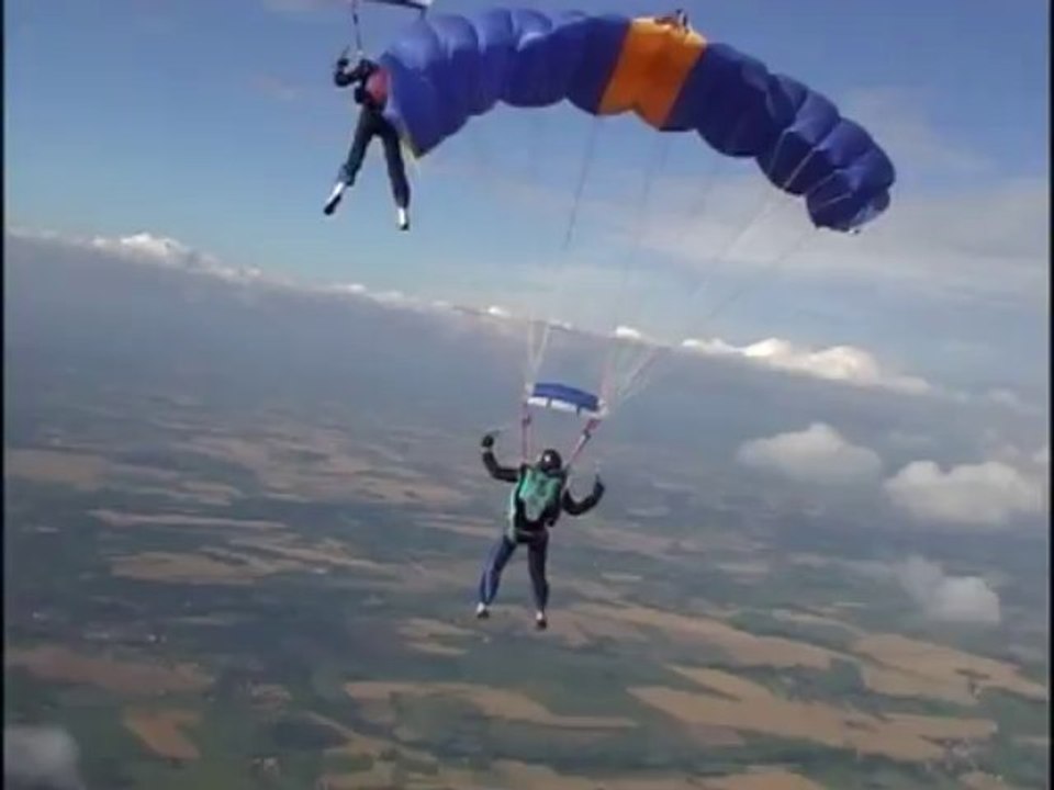 6- PARACHUTISME - CHAMPIONNATS DE FRANCE VICHY 2013 - VC2 « Para Club de l’Indre Saut1»- 8aout13