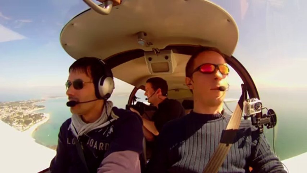 Incrustation vidéo du REPLAY Air Nav Pro sur l'arrivée à Quiberon