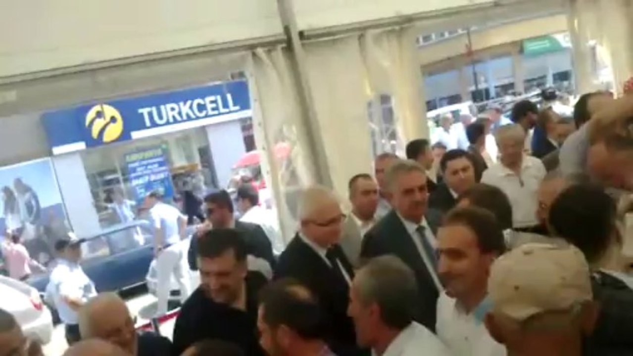 Rize Meydanda Bayramlaşma...
