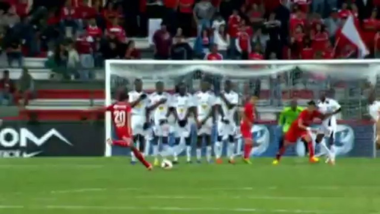 Taki mur to żadna obrona