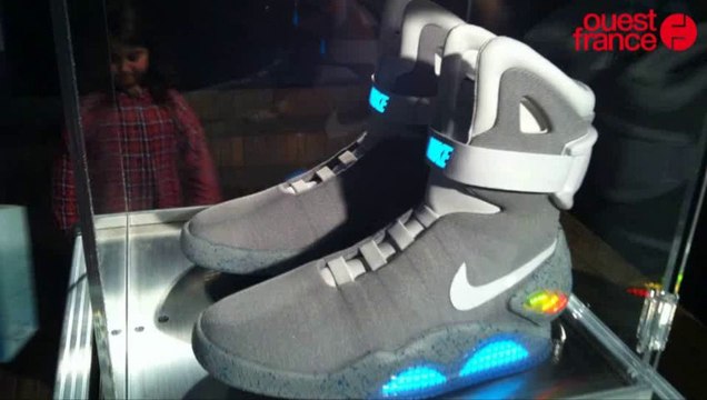 Pierre Ménès et les Nike Mag de Retour vers le futur