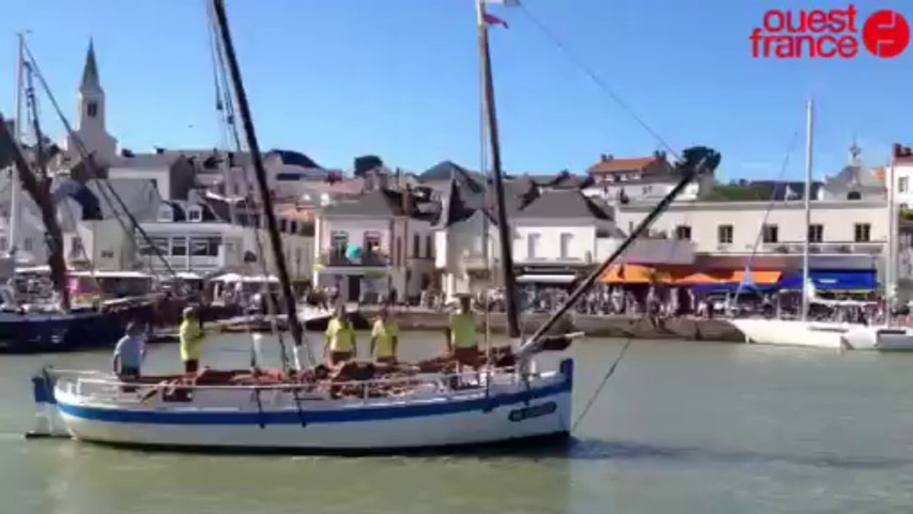 Voiliers de tradition - Parade dans le port de Pornic