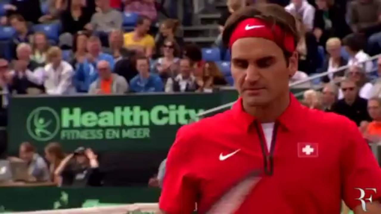 Roger Federer - Effortless Win (HD)
