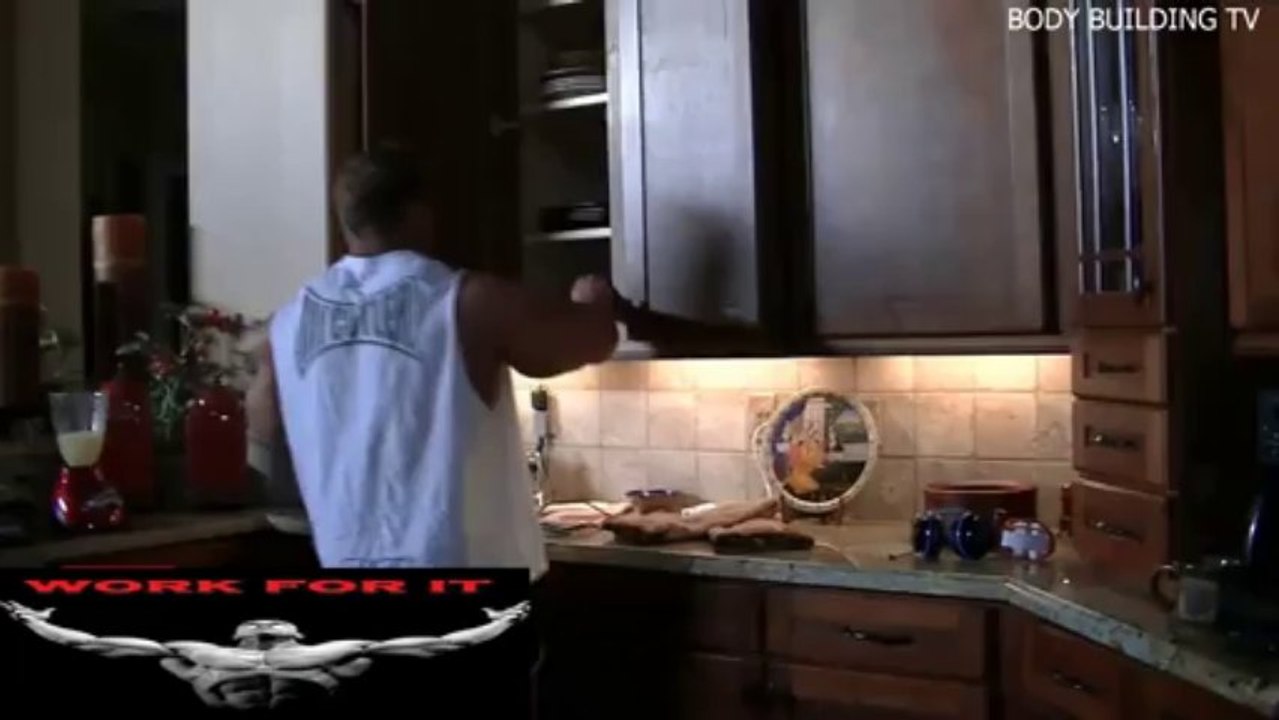 Jay Cutler - Making Breakfast 8 Weeks to MR OLYMPIA 2013