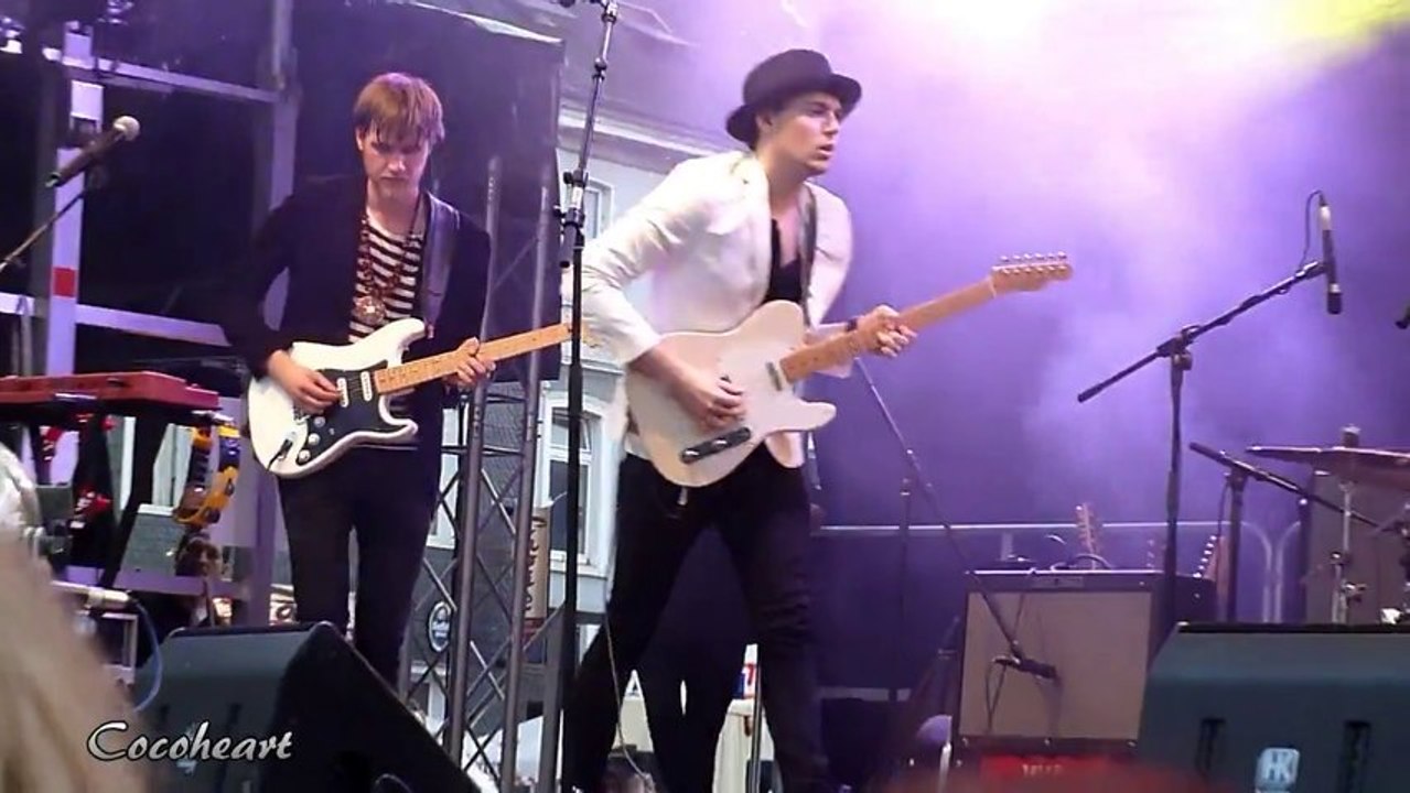 02 The Blackberries - This City Is Electric @ Sommerparty Echt.Scharf.Solingen, 09.08.2013