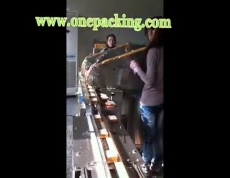 Automatic bread toast packing machine @@ Skype: coretamp02