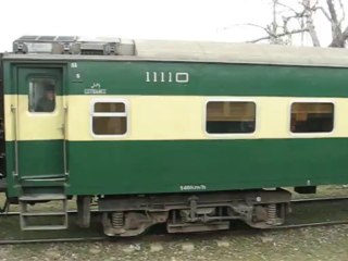 Pakistan Railways, Subak Raftar Express crossing at Choa Kariala near Jhelum, By Admin: Adnan Zafar