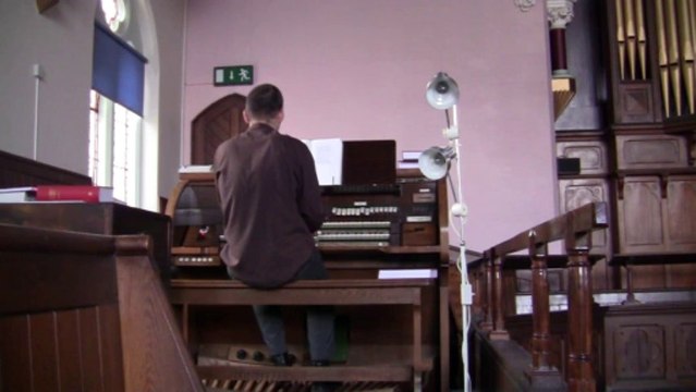 O worship the Lord - Chris Lawton at Tower Hill Methodist Church, Hessle, Hull