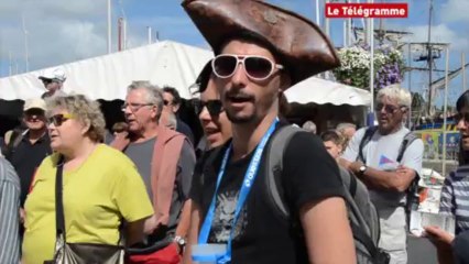 Chant de marin. "Loguivyyyy de la meeeer..."