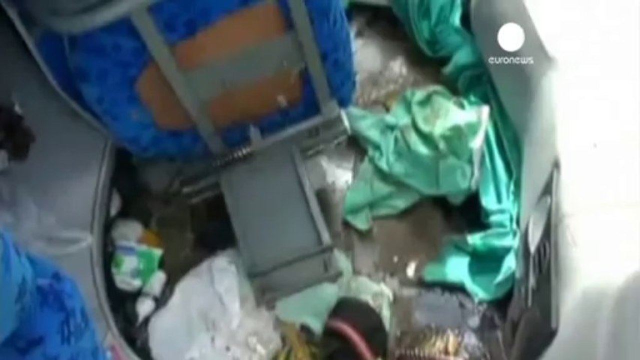 Thai bus crash leaves Russian tourists injured