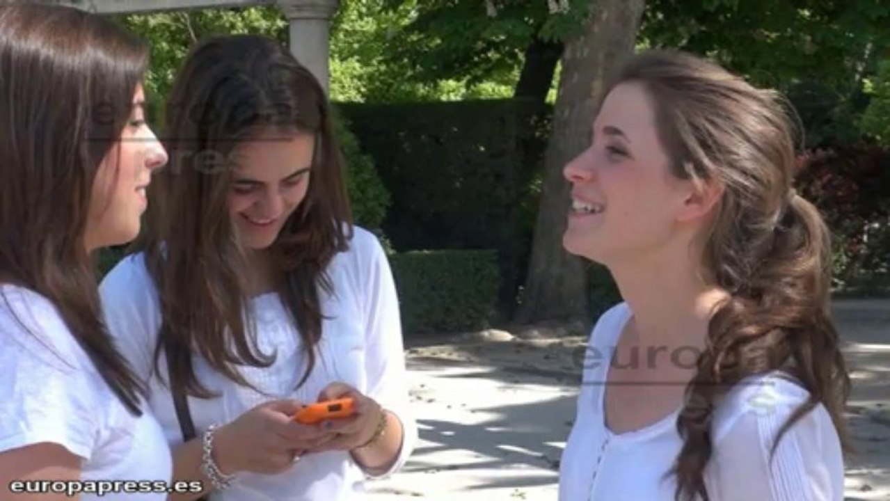 Valencianos y gallegos los que menos hablan por teléfono