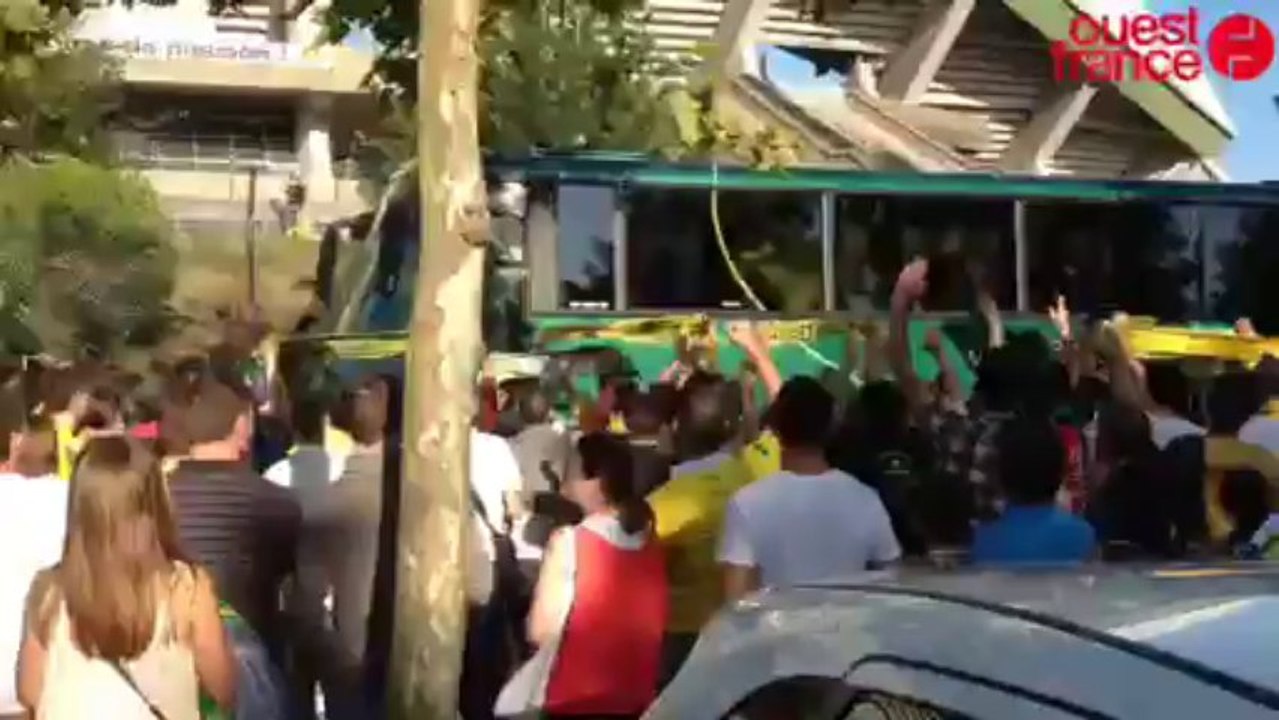 L'arrivée des joueurs nantais - Nantes - Bastia