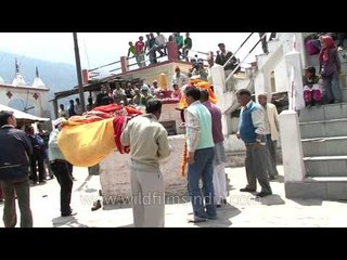 Temple idols made of silver leave Gangotri for the winter