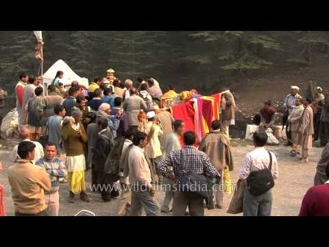 Pomp and grandeur of the procession: Gangotri temple