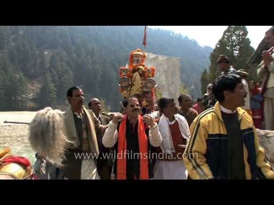 Devotees carrying Gangorti Idol during Gangotri temple festival